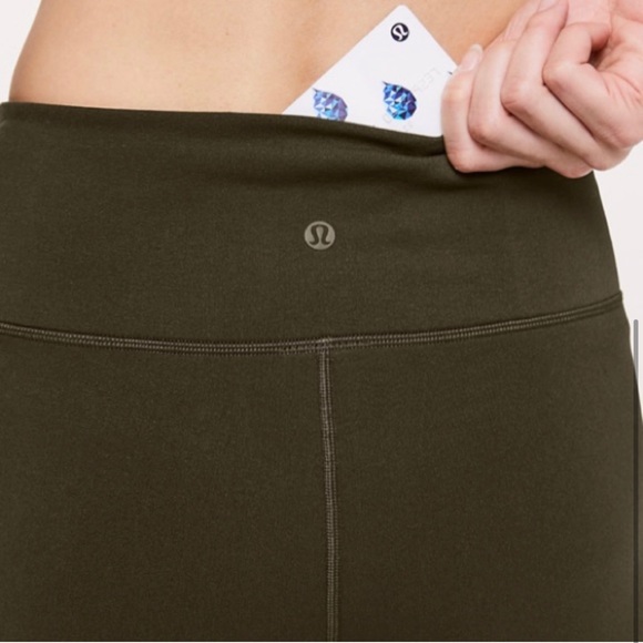 Lululemon Reveal Tight 26" 
En Avante - Picture 5 of 8